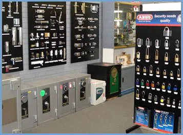 Lock Key Shop Strongsville, OH 440-367-8765 Lock Key Shop Strongsville, OH 440-367-8765 - 56-8
